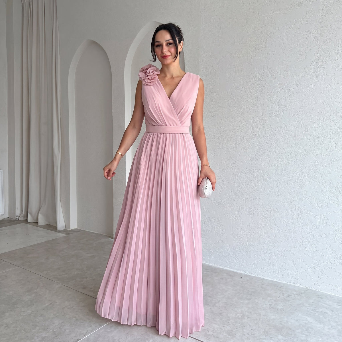 Charlotte | Women's Pleated Sleeveless Floral Applique Evening Gown
