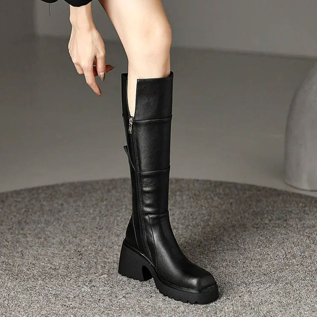 Mia | Women's Chunky Knee-High Block Heel Zipper Boots