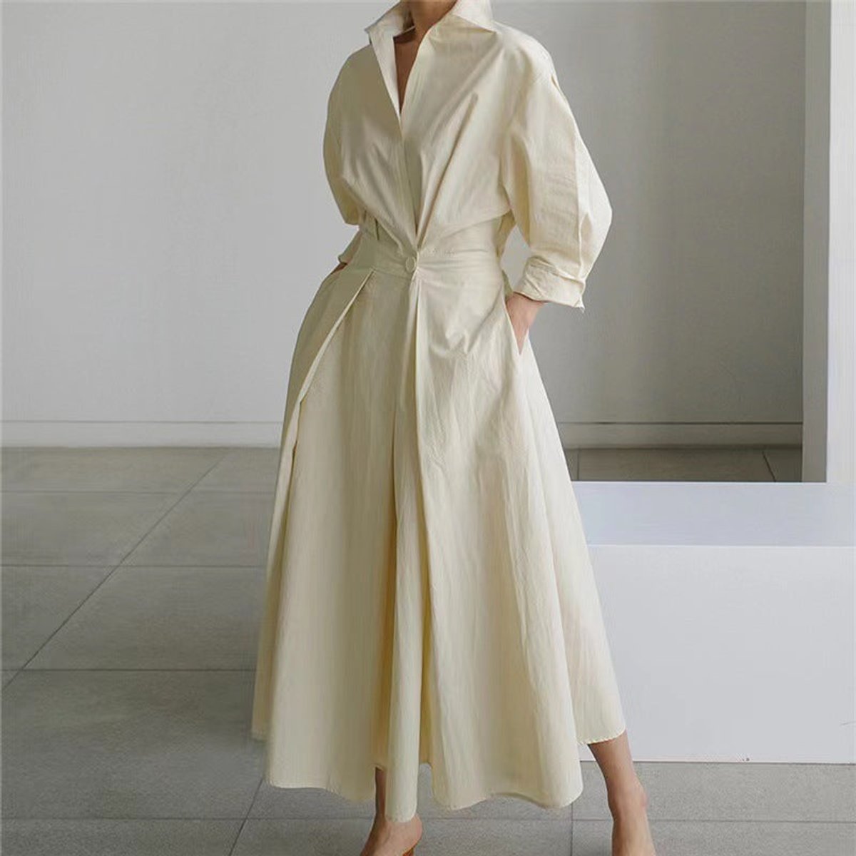 Victoria | Women's Newspaper Print Collared Wrap Maxi Dress