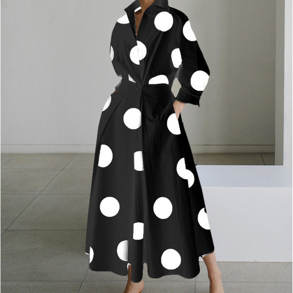 Victoria | Women's Newspaper Print Collared Wrap Maxi Dress