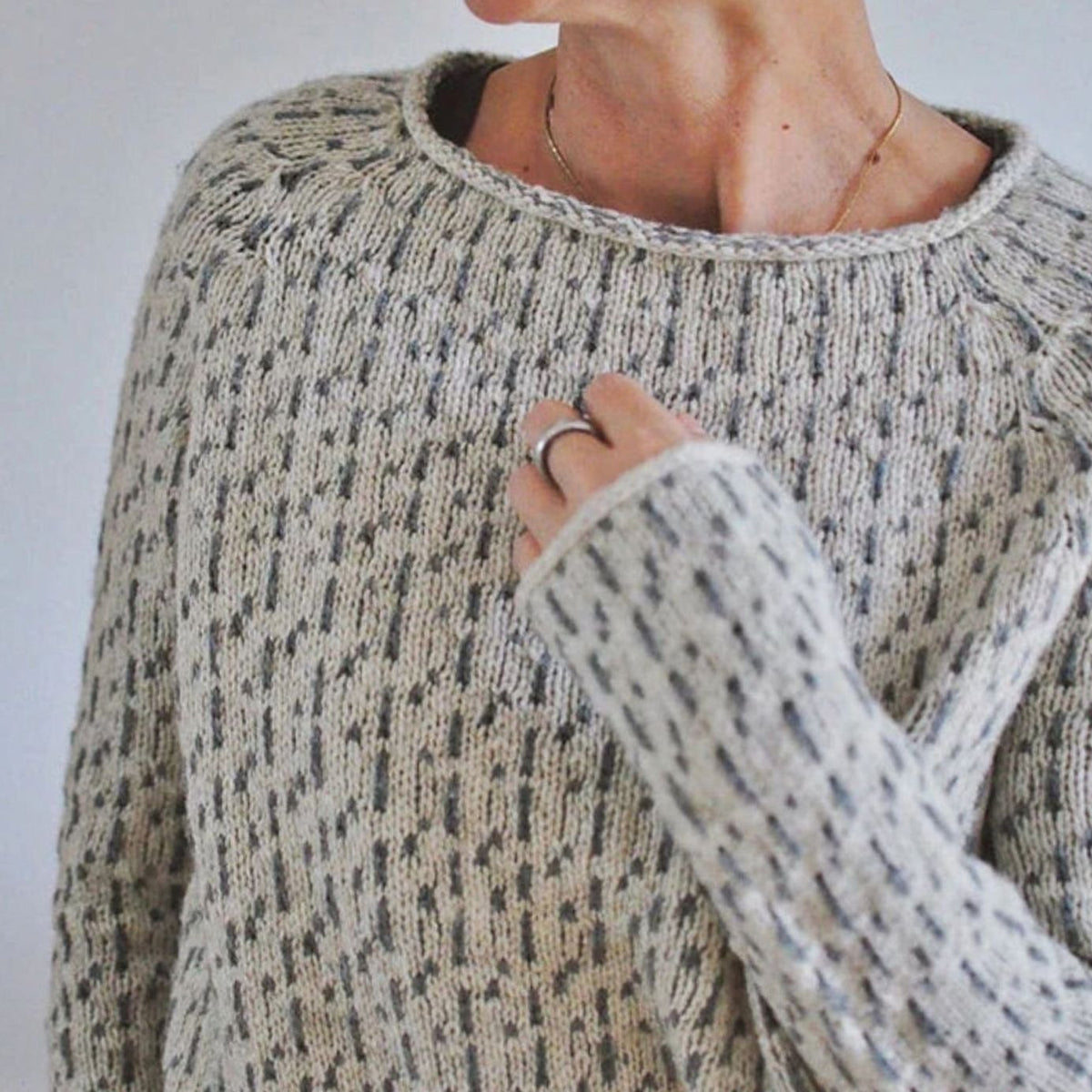 Scarlett | Women's Relaxed-Fit Crew Neck Long-Sleeve Knit Sweater